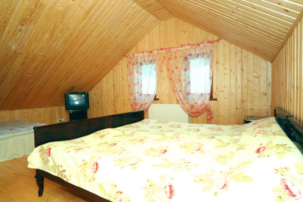 Гостьовий Дім Tauer Tatariv Exterior photo